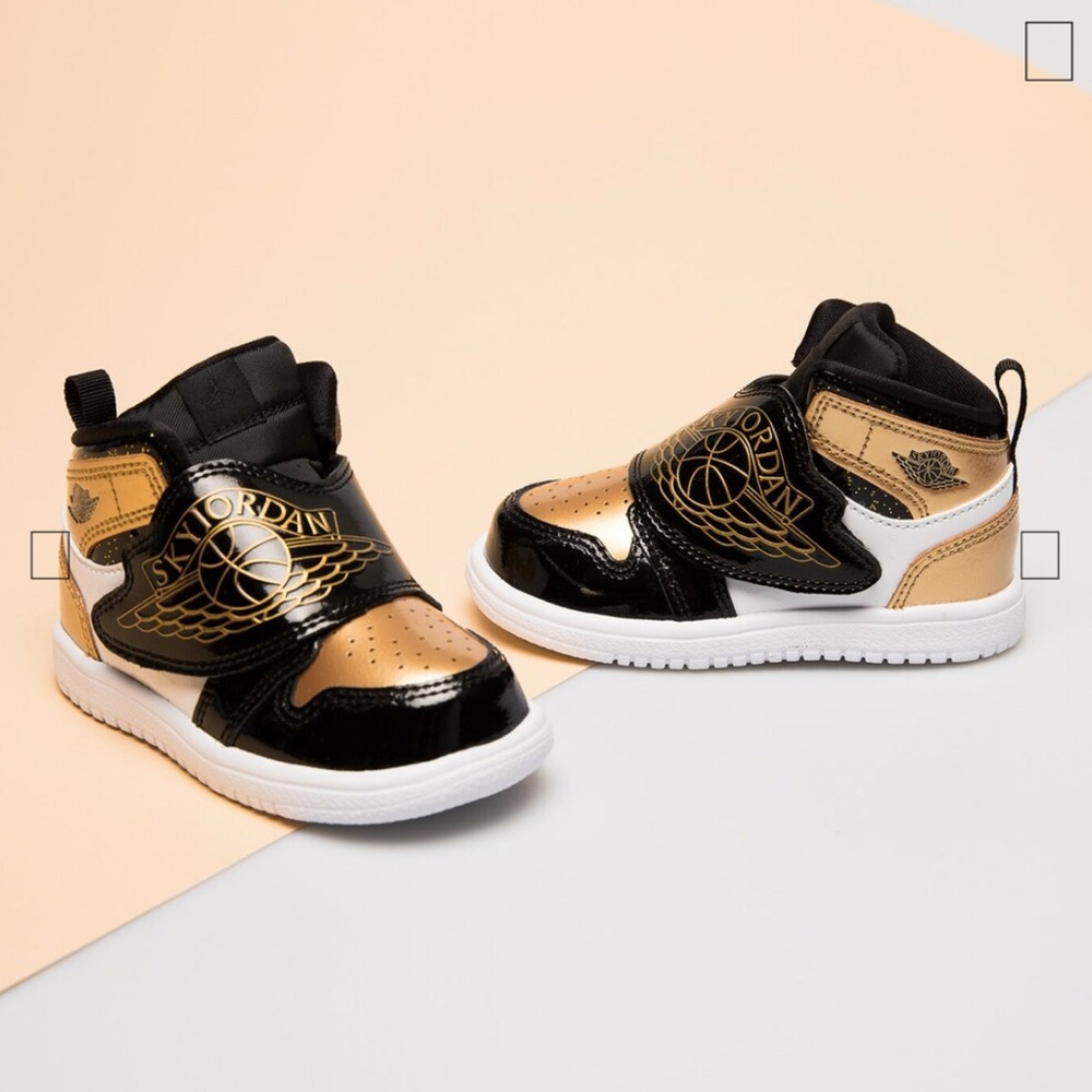 Rare Air Jordan Sky Jordan 1 SE 'Gold Toe' TODDLER 4c